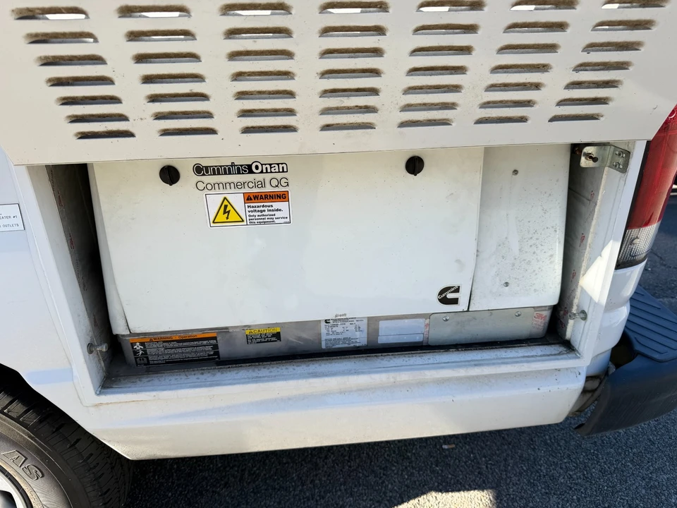 2014 Ford Econoline Van - Image 10 of 20
