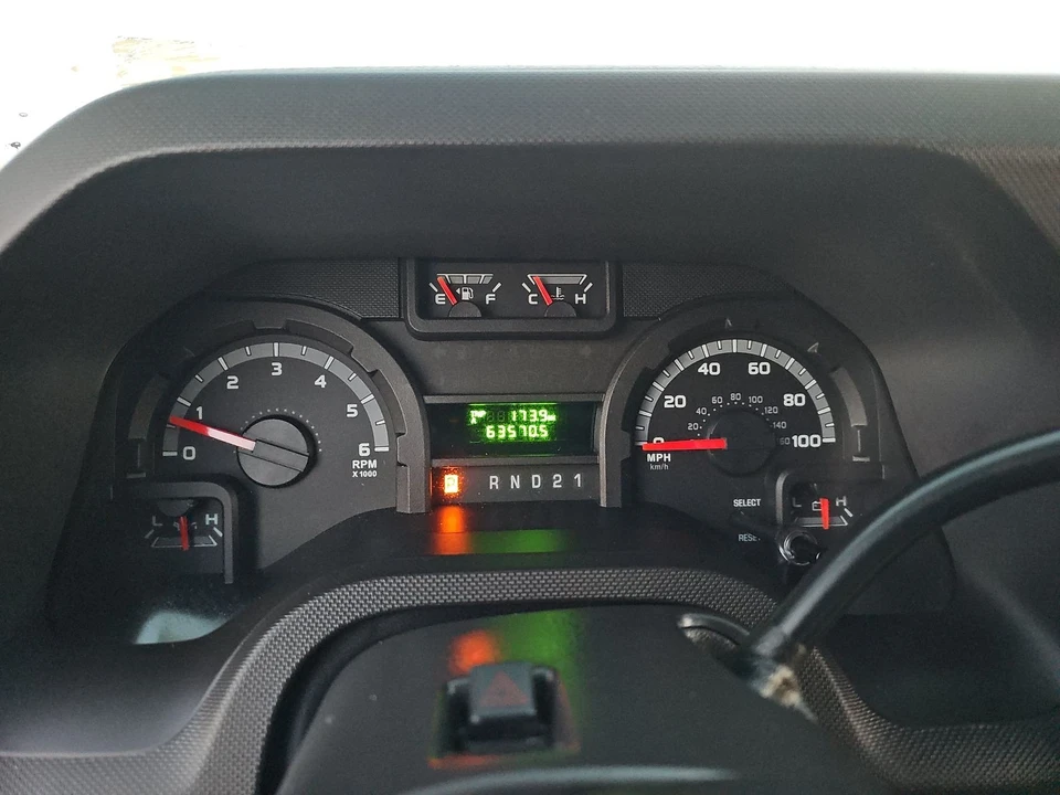 2014 Ford Econoline Van - Image 3 of 10