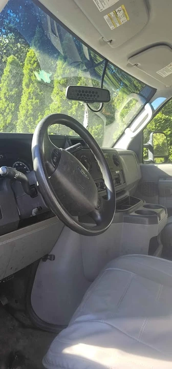 2014 Ford Econoline Van - Image 4 of 15