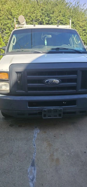 2014 Ford Econoline Van - Image 5 of 15