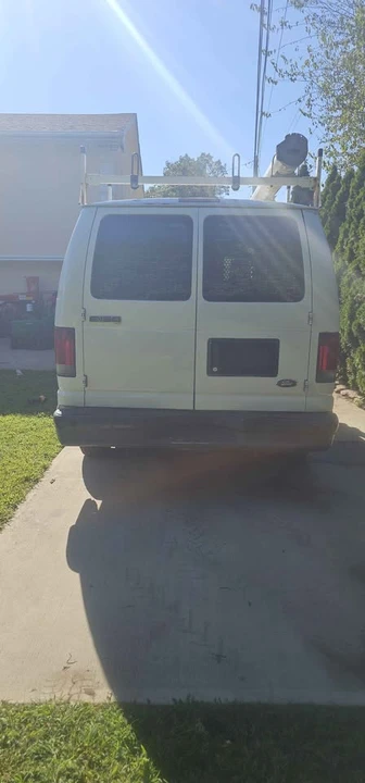 2014 Ford Econoline Van - Image 6 of 15