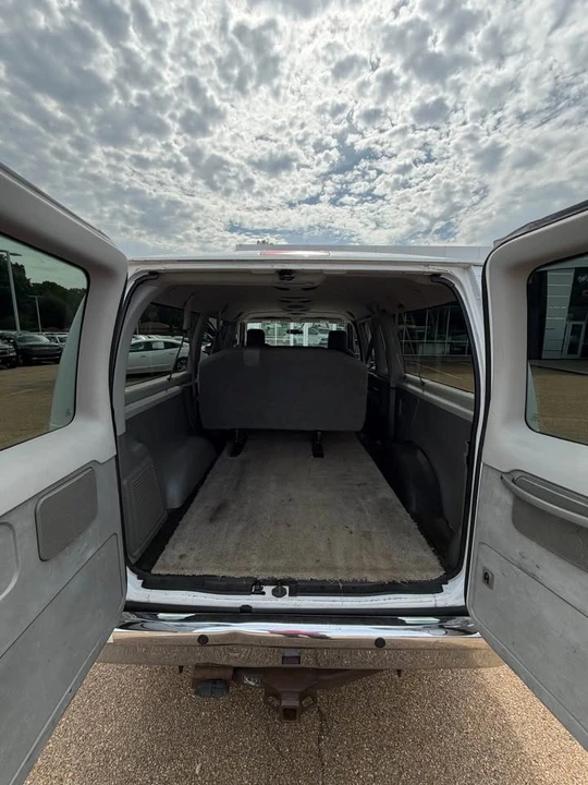 2014 Ford Econoline Van - Image 8 of 8