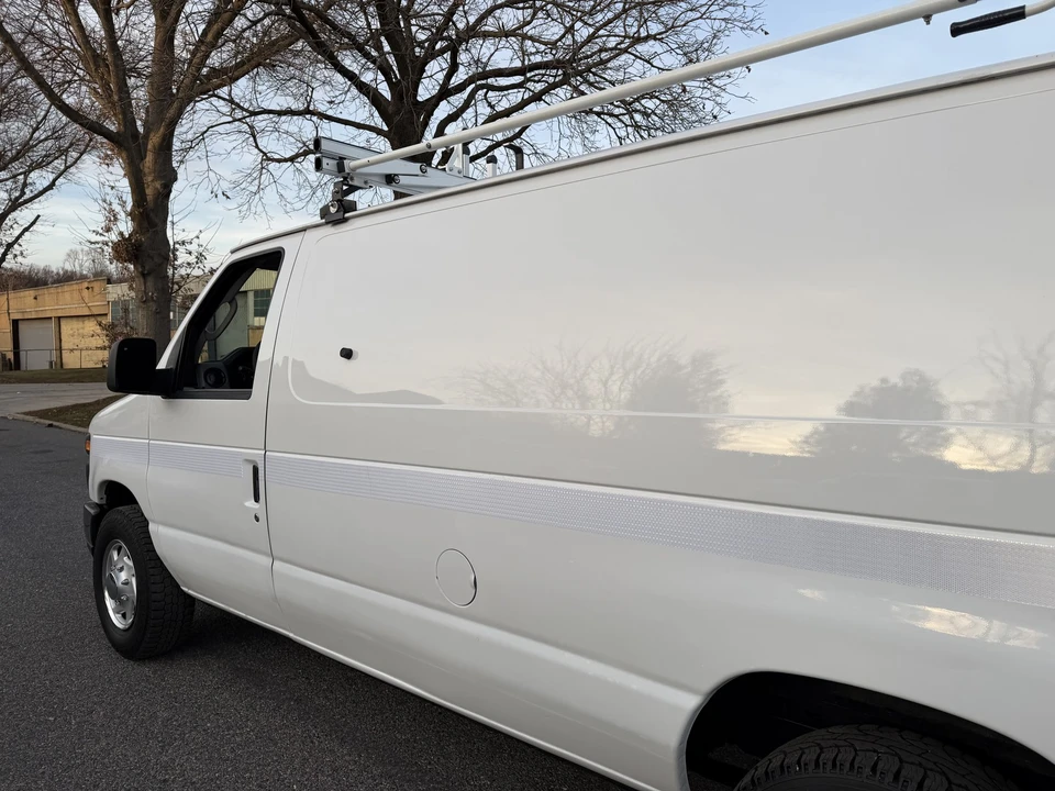 2014 Ford Econoline Van - Image 21 of 31