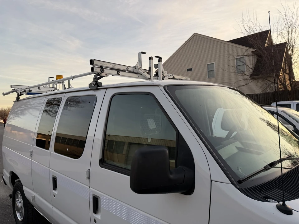 2014 Ford Econoline Van - Image 9 of 31