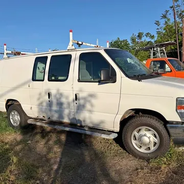 2014 Ford E250 Super Duty Cargo Van