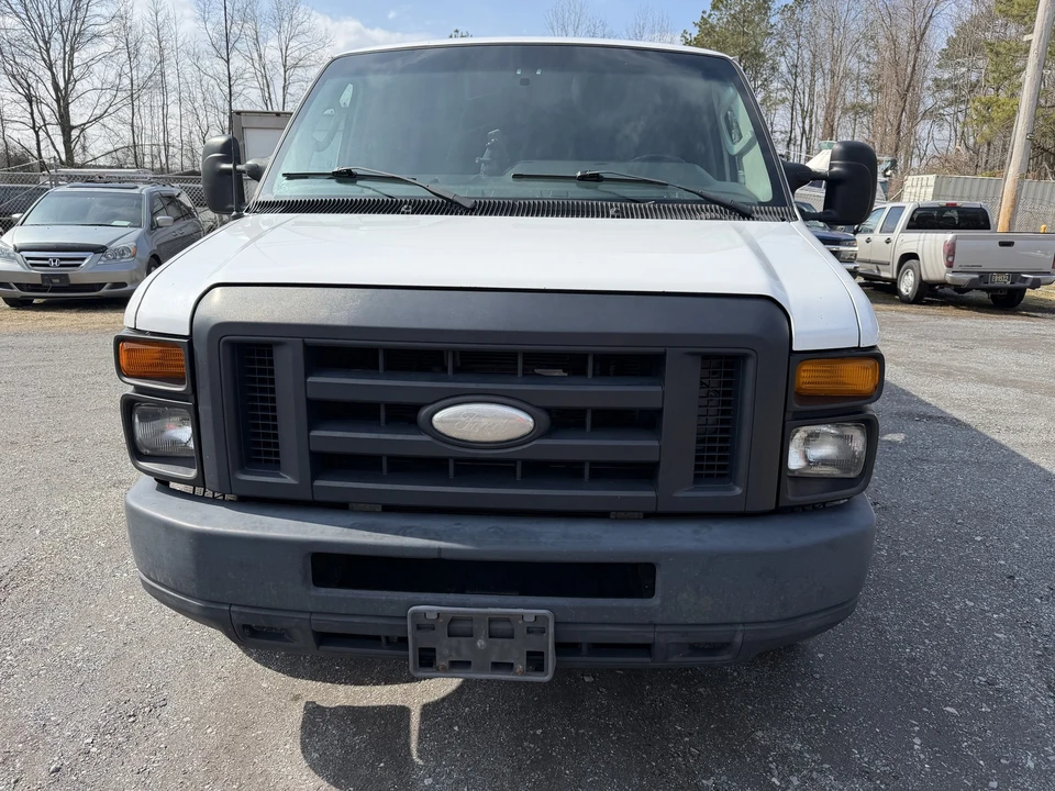 2014 Ford Econoline Van - Image 13 of 21