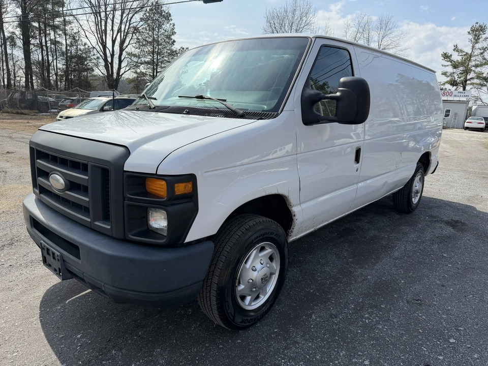 2014 Ford Econoline Van - Image 14 of 21