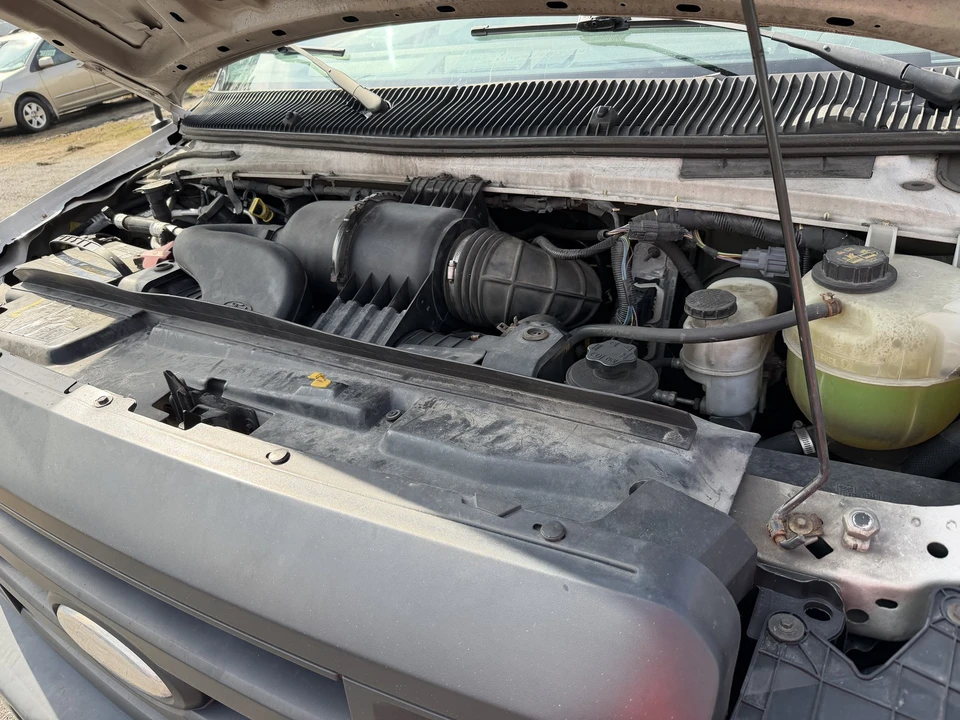 2014 Ford Econoline Van - Image 3 of 21