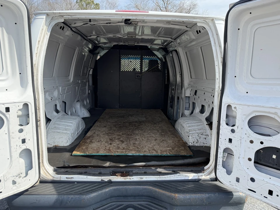 2014 Ford Econoline Van - Image 7 of 21