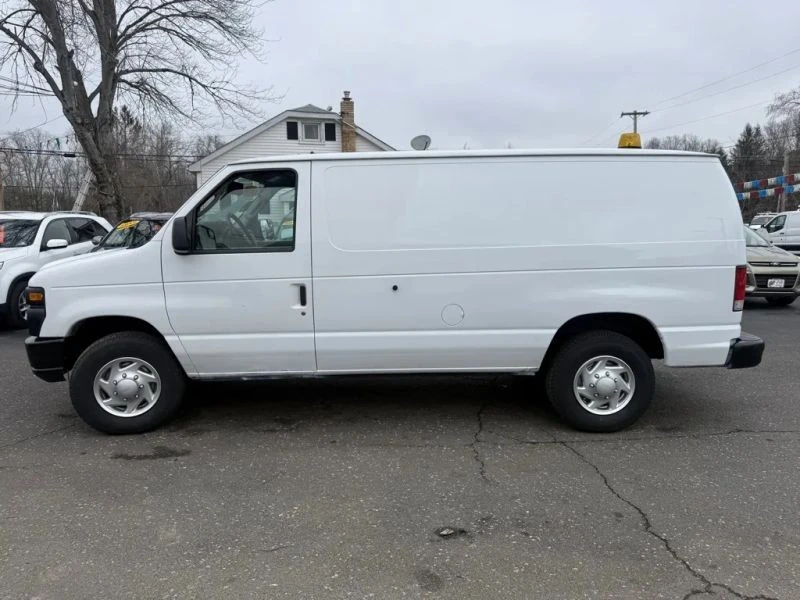 2014 Ford Econoline Van - Image 9 of 12