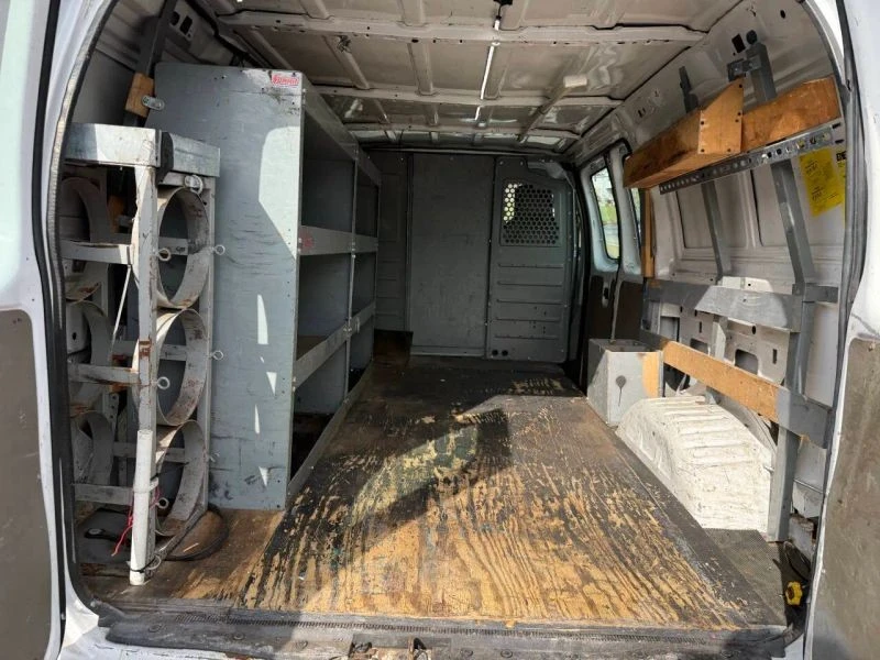 2014 Ford Econoline Van - Image 9 of 12