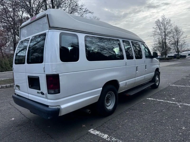 2014 Ford Econoline Van - Image 7 of 12