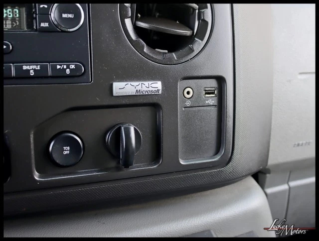 2014 Ford Econoline Van - Image 16 of 26