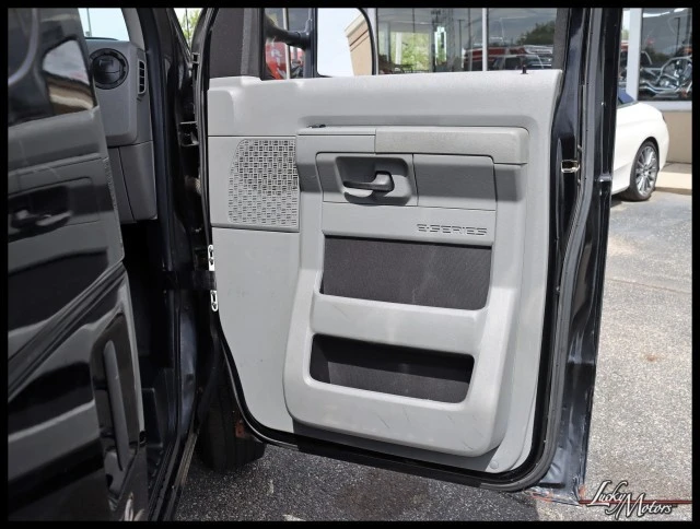 2014 Ford Econoline Van - Image 21 of 26