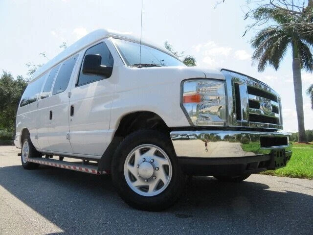 2014 Ford Econoline Van - Image 6 of 12