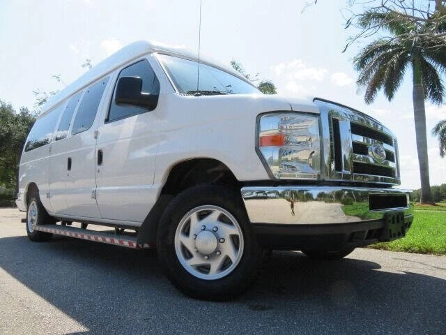 2014 Ford Econoline Van - Image 5 of 12