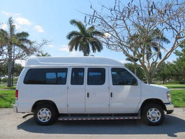 2014 Ford Econoline Van - Image 7 of 12