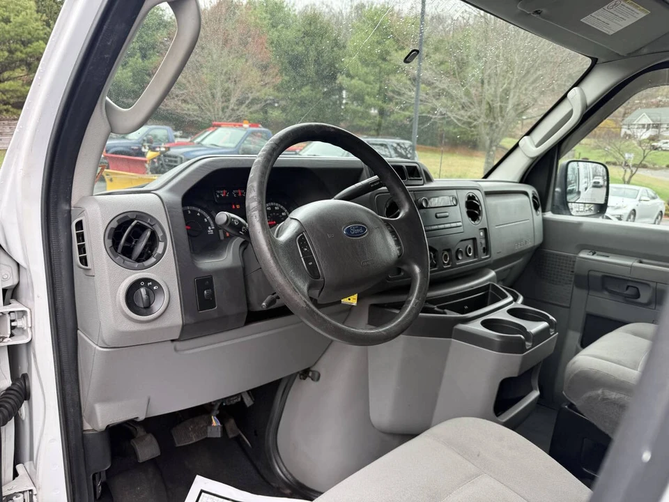 2014 Ford Econoline Van - Image 6 of 19