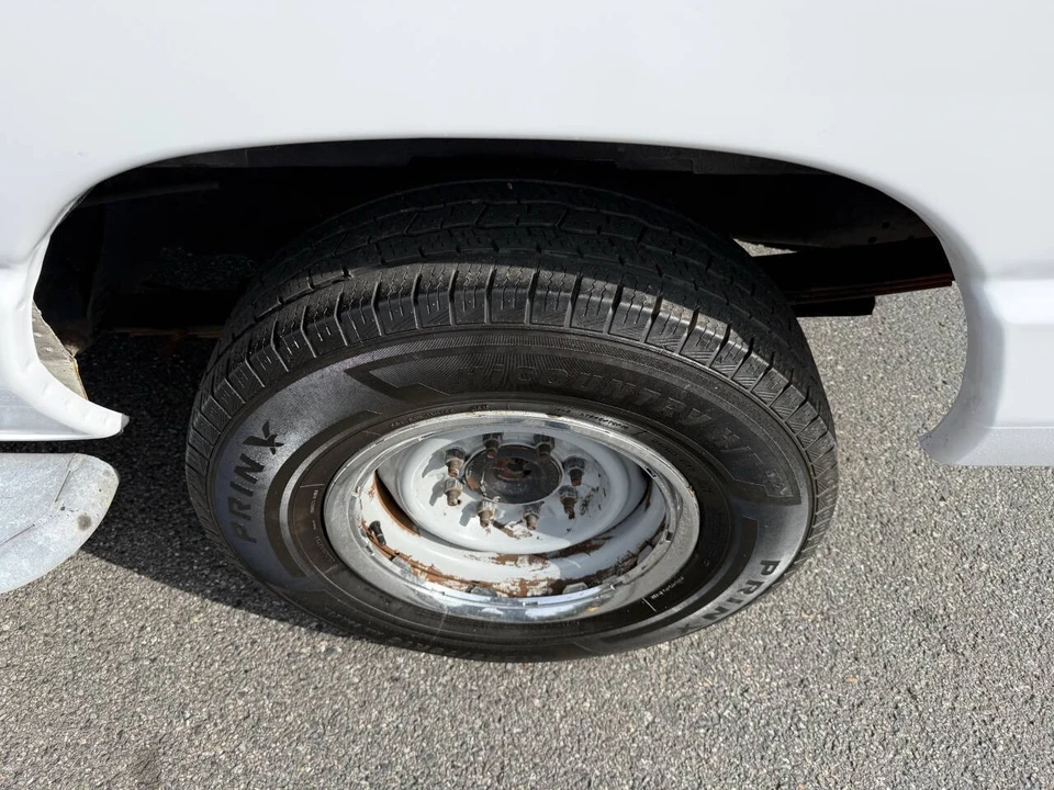 2014 Ford Econoline Van - Image 8 of 17