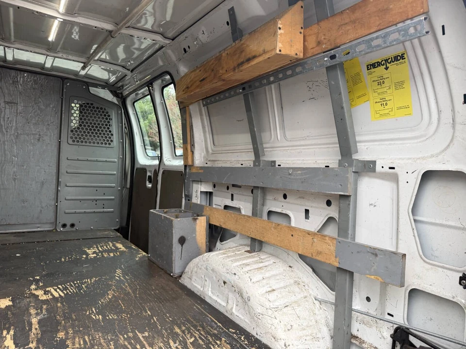 2014 Ford Econoline Van - Image 10 of 19