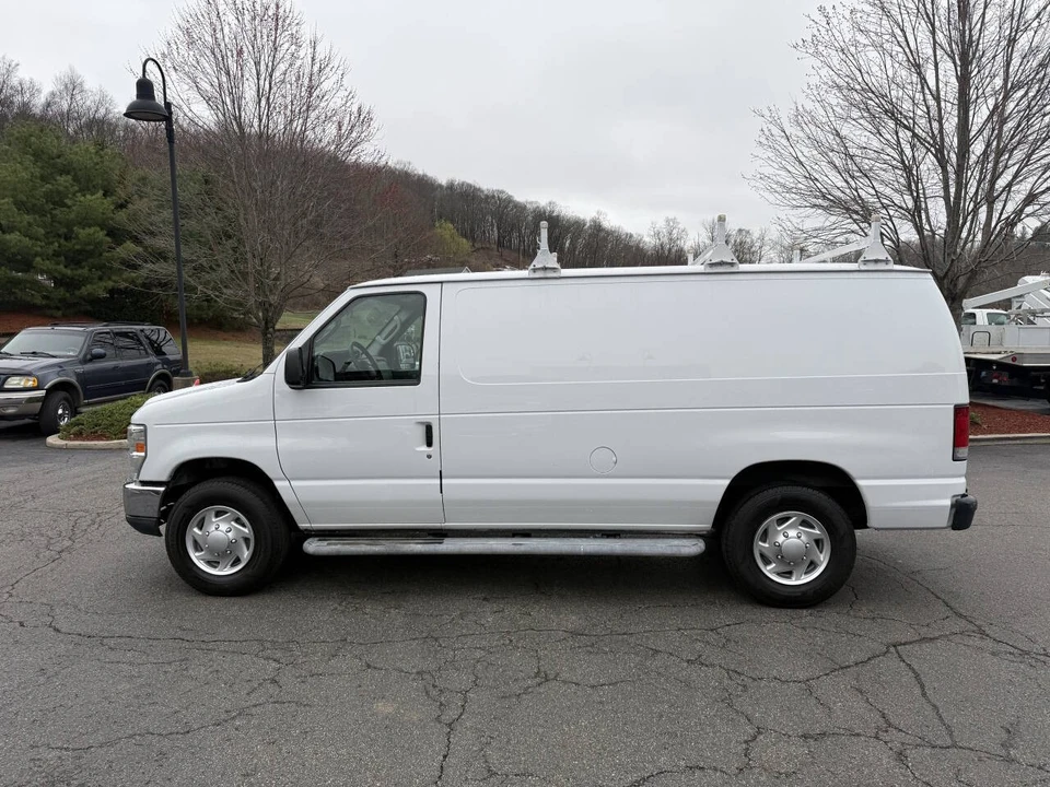 2014 Ford Econoline Van - Image 16 of 19