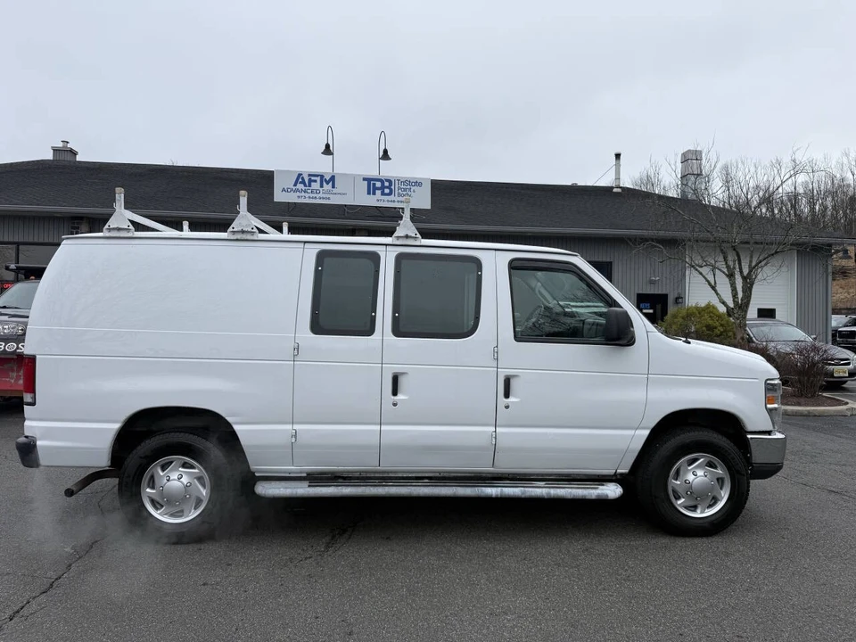2014 Ford Econoline Van - Image 18 of 19