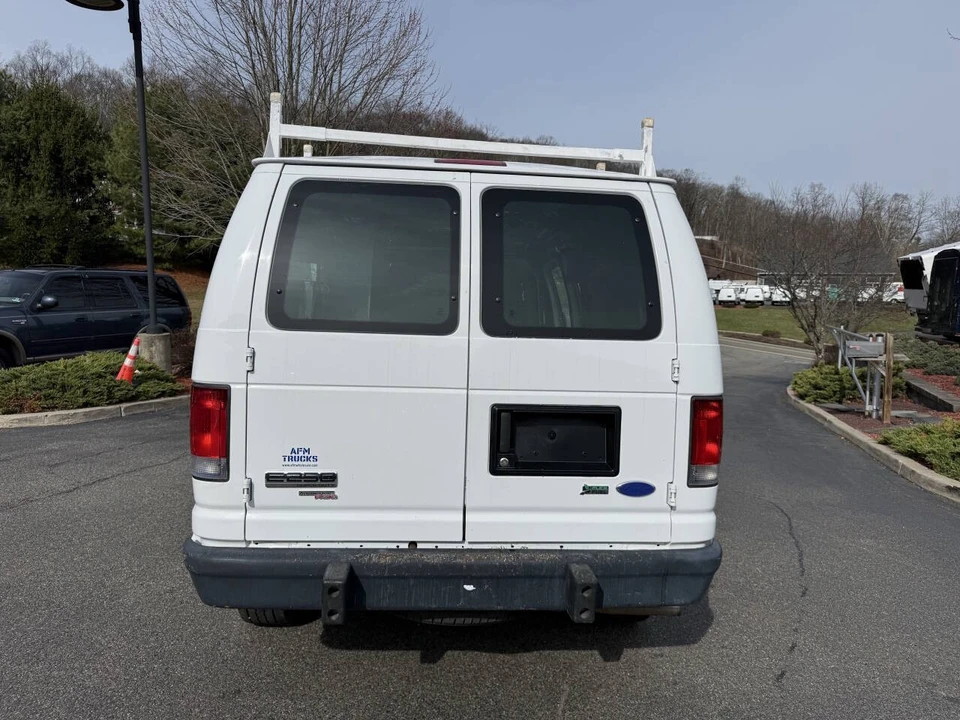2014 Ford Econoline Van - Image 3 of 17