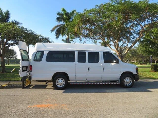 2014 Ford Econoline Van - Image 3 of 12