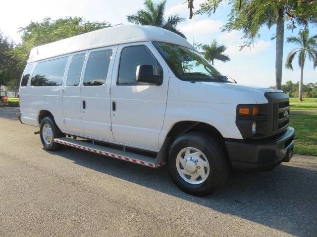 2014 Ford Econoline Van - Image 10 of 12