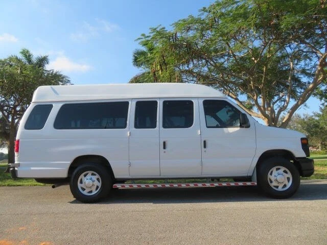 2014 Ford Econoline Van - Image 7 of 12