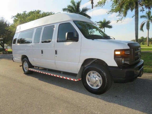 2014 Ford Econoline Van - Image 9 of 12