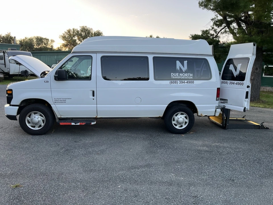 2014 Ford Econoline Van - Image 2 of 9