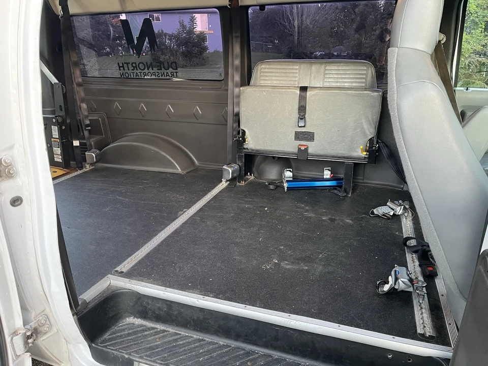 2014 Ford Econoline Van - Image 6 of 9