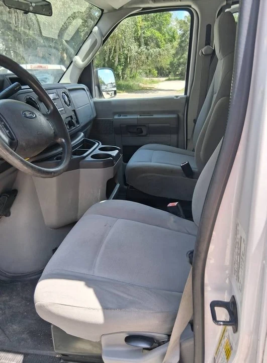 2014 Ford Econoline Van - Image 7 of 10