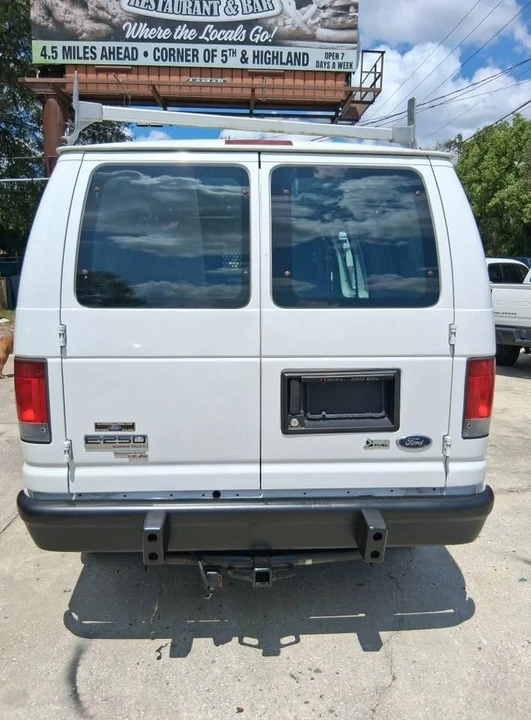 2014 Ford Econoline Van - Image 5 of 10