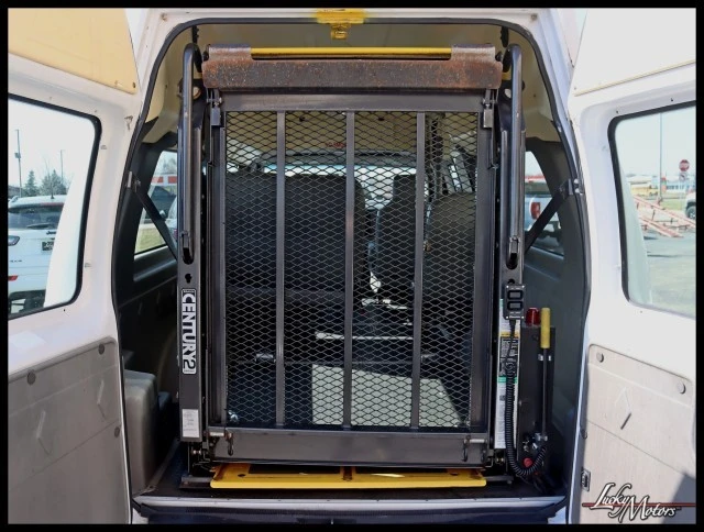 2014 Ford Econoline Van - Image 25 of 31