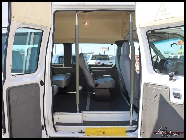 2014 Ford Econoline Van - Image 22 of 31
