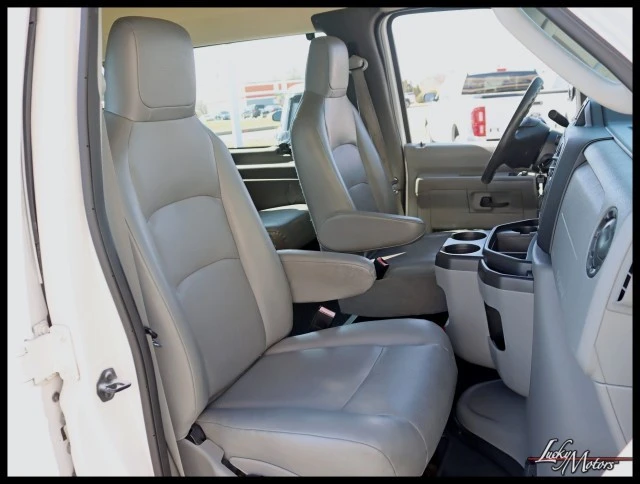 2014 Ford Econoline Van - Image 16 of 31
