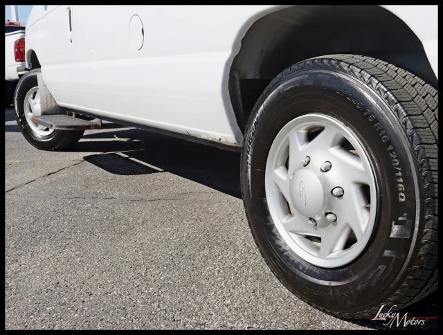 2014 Ford Econoline Van - Image 10 of 21