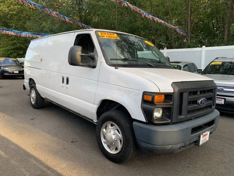 2014 Ford Econoline Van - Image 2 of 12