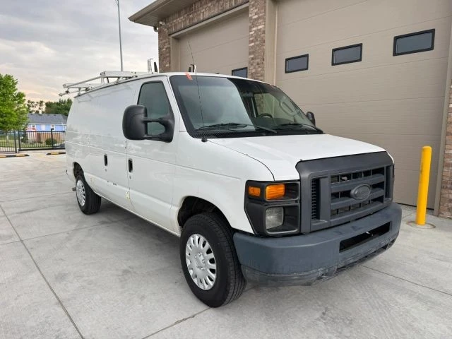 2014 Ford Econoline Van - Image 10 of 31
