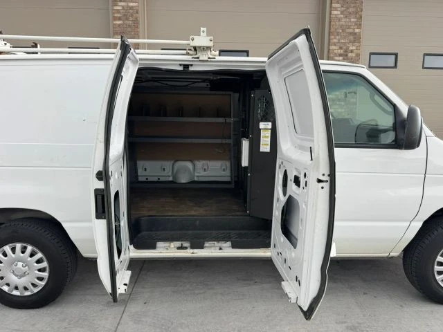 2014 Ford Econoline Van - Image 13 of 31
