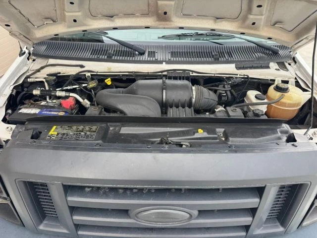 2014 Ford Econoline Van - Image 18 of 31