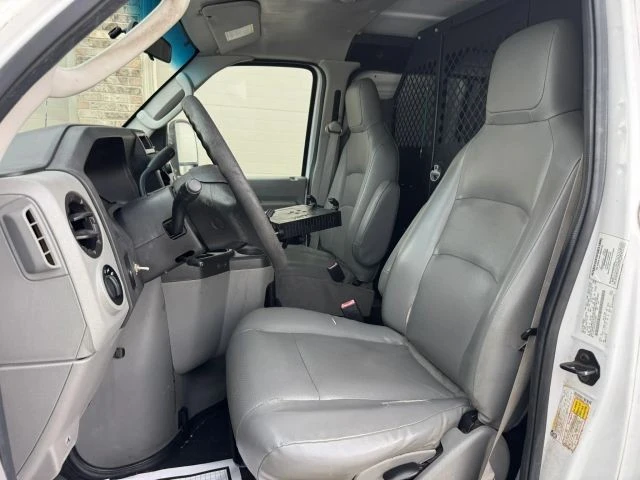 2014 Ford Econoline Van - Image 14 of 31
