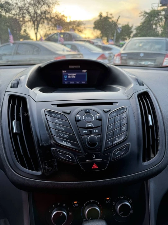 2014 Ford Escape - Image 17 of 21