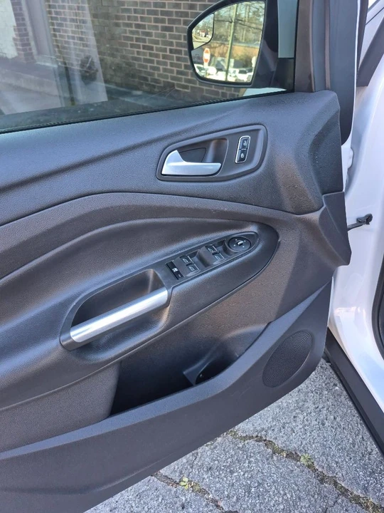 2014 Ford Escape - Image 9 of 21