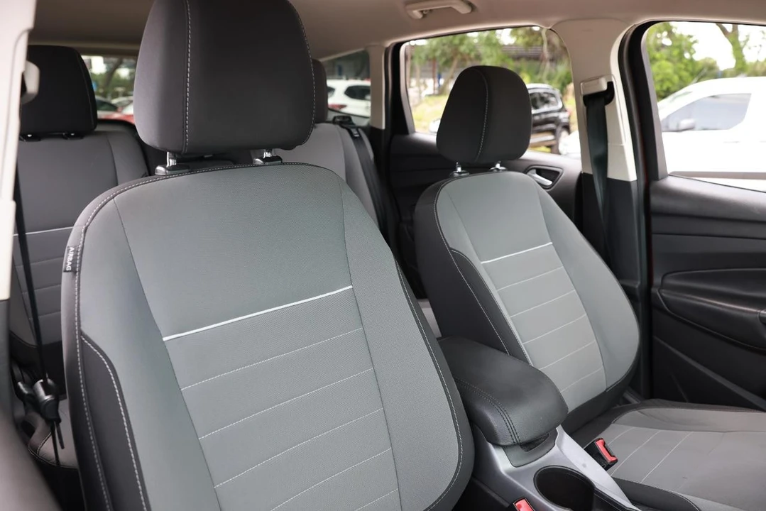 2014 Ford Escape - Image 18 of 31