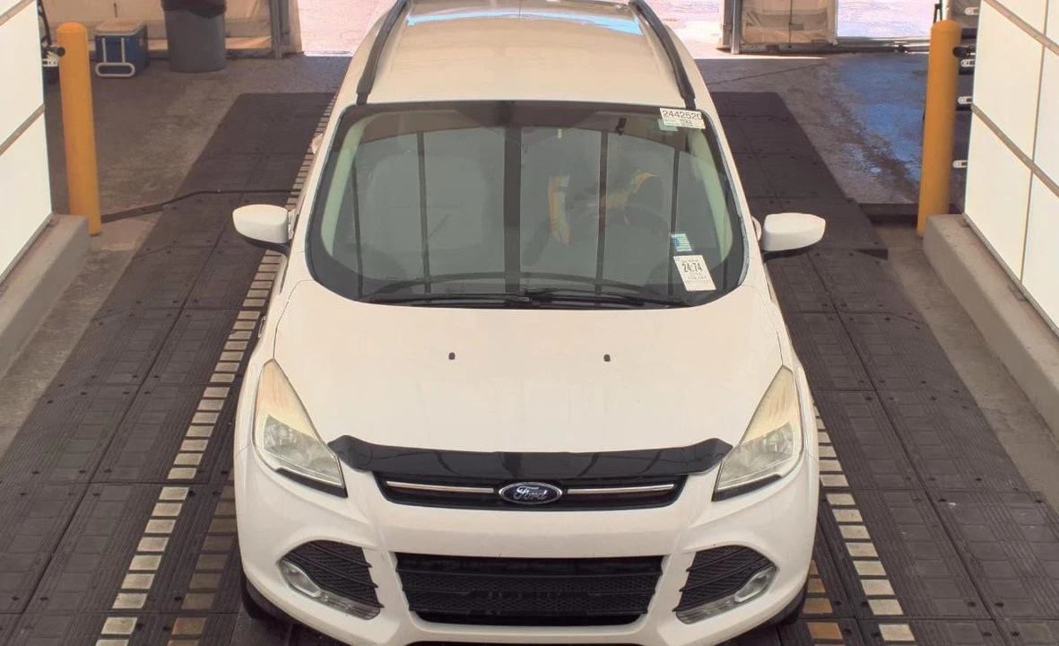 2014 Ford Escape - Image 2 of 13