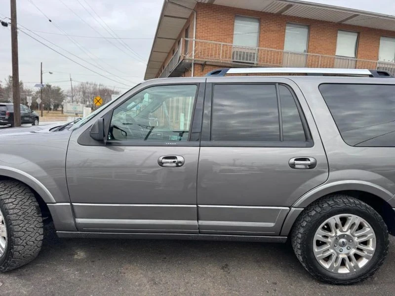 2014 Ford Expedition 3rd Gen - Image 8 of 12