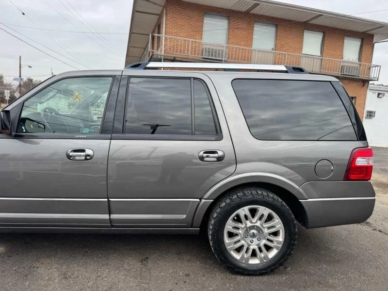2014 Ford Expedition 3rd Gen - Image 9 of 12